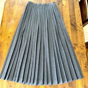 Ralph Lauren Made in USA Vintage Pleated Midi Long skirt 100% wool Size 6